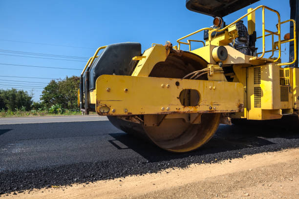 Best Driveway Pavers Cost  in East Farmingdale, NY